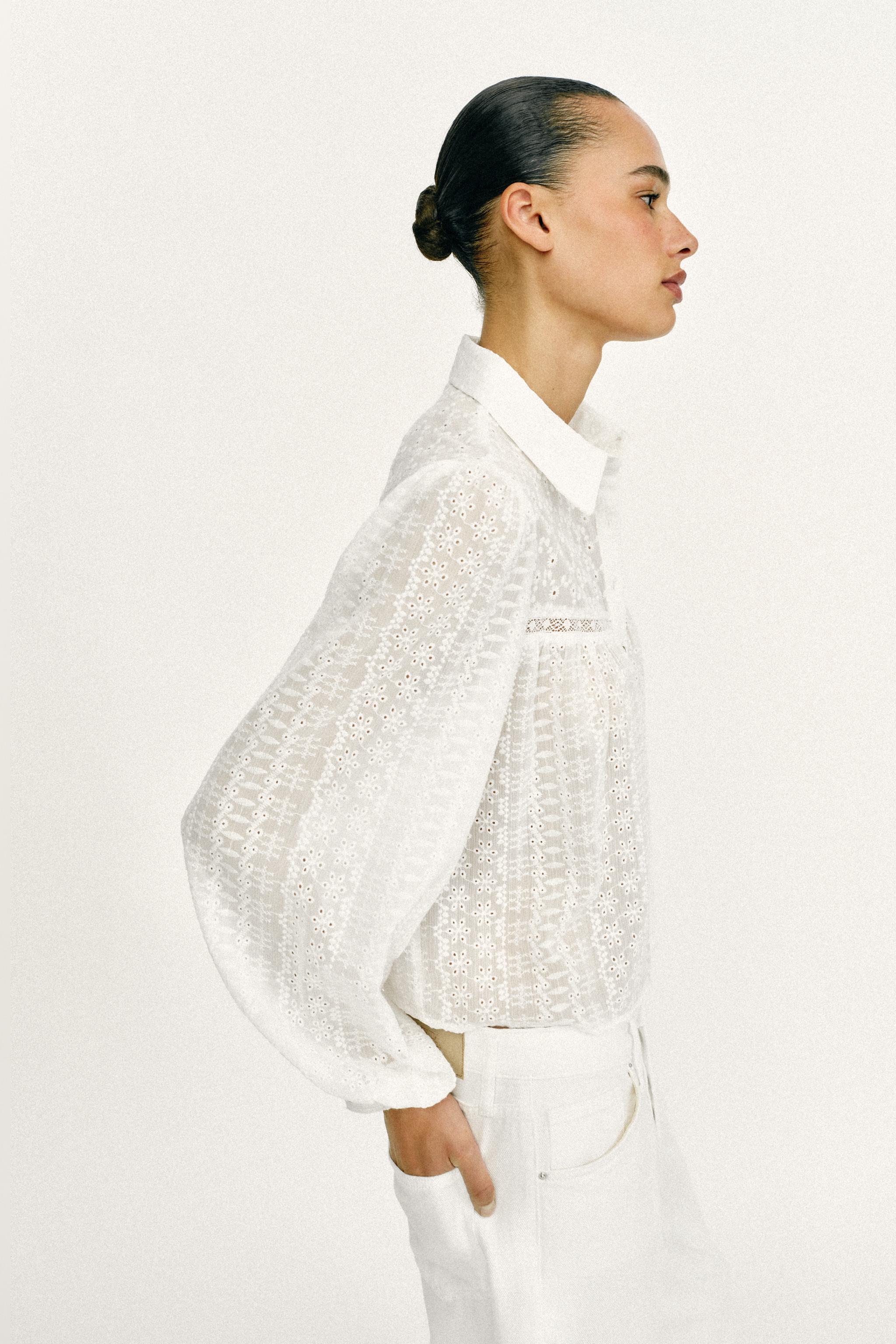 BLOUSE ROMANTIQUE BRODERIES AJOURÉES